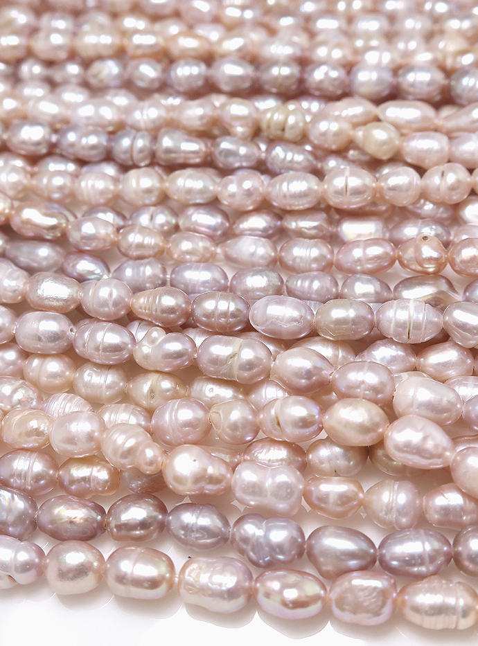 淡水パールビーズ ライス 真珠（ペールパープル～シャンパンピンク）4～5mm（50連）